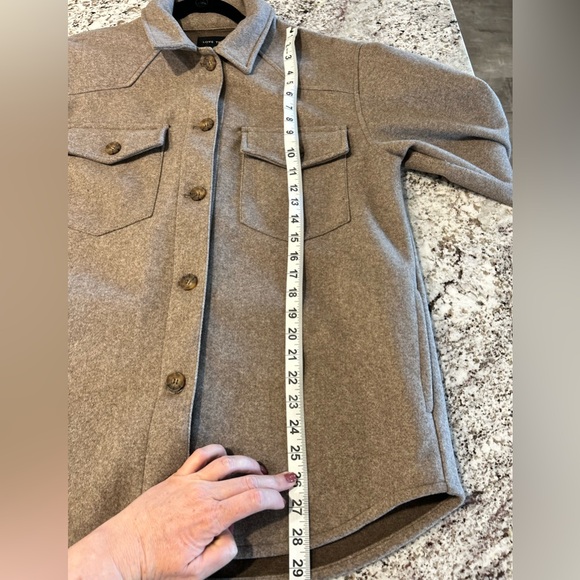 Women’s Love Tree shacket large - Picture 6 of 8